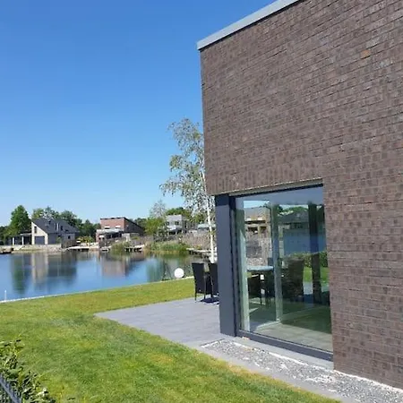Prázdninový dům Ferienhaus Mit Privatem Seezugang, Sauna, Strand, Wassersport, Stand Upp Barssel (Cloppenburg)